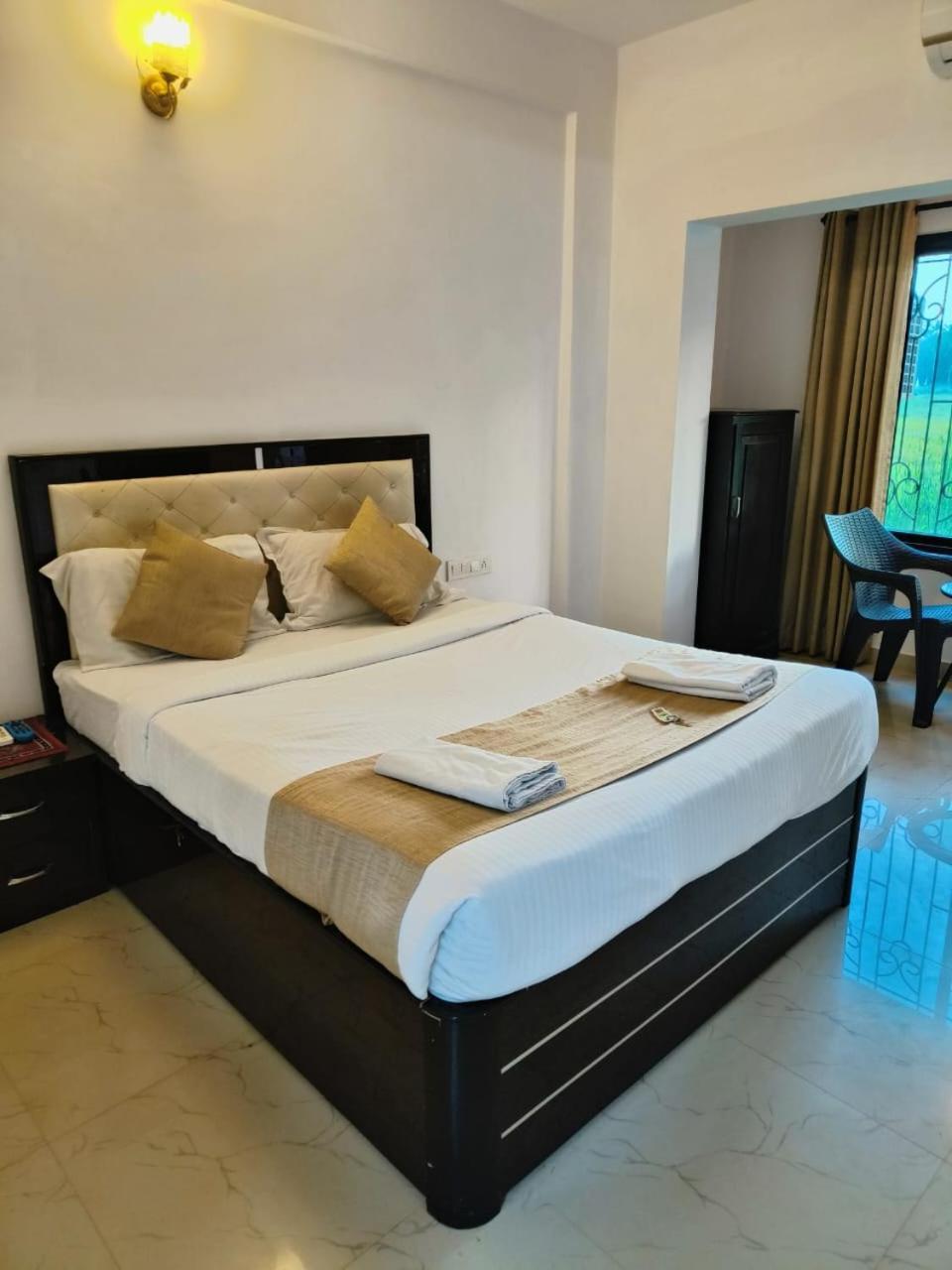 Green Field View Hotel Candolim Kültér fotó