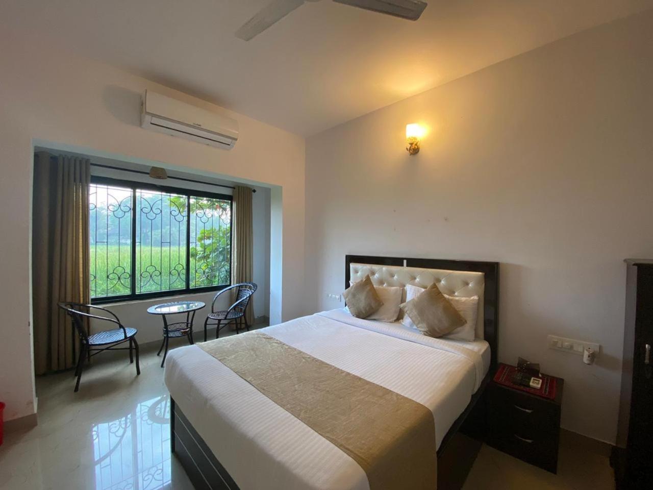 Green Field View Hotel Candolim Kültér fotó