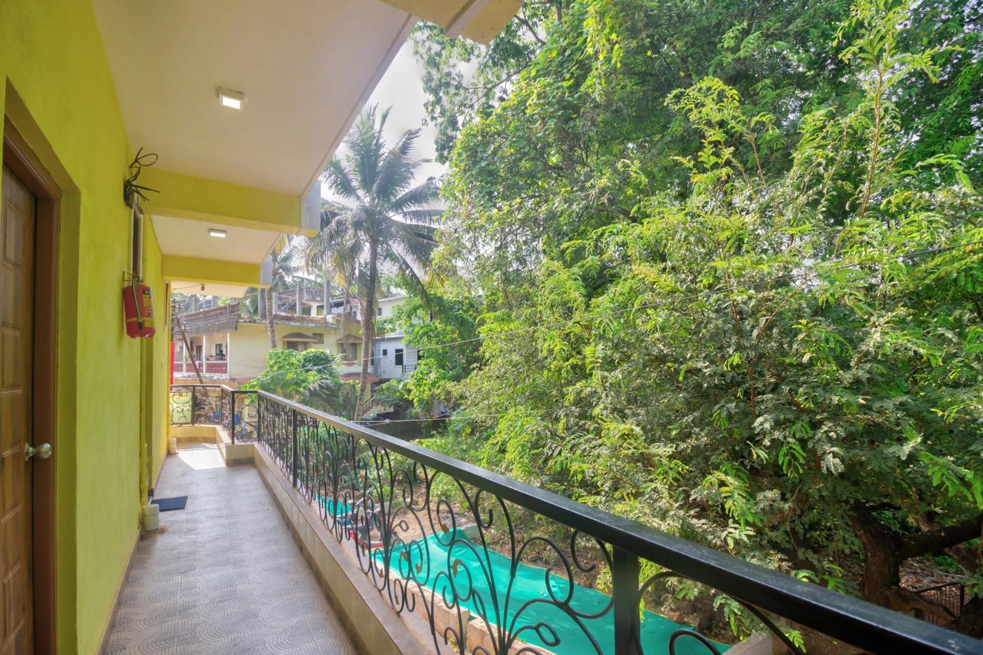 Green Field View Hotel Candolim Kültér fotó