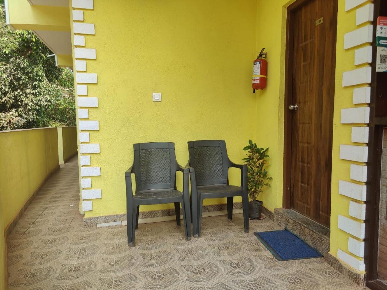 Green Field View Hotel Candolim Kültér fotó