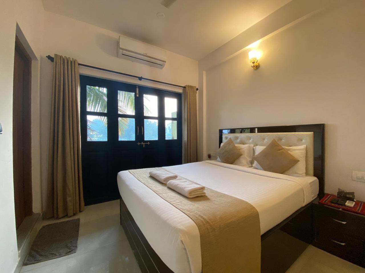 Green Field View Hotel Candolim Kültér fotó